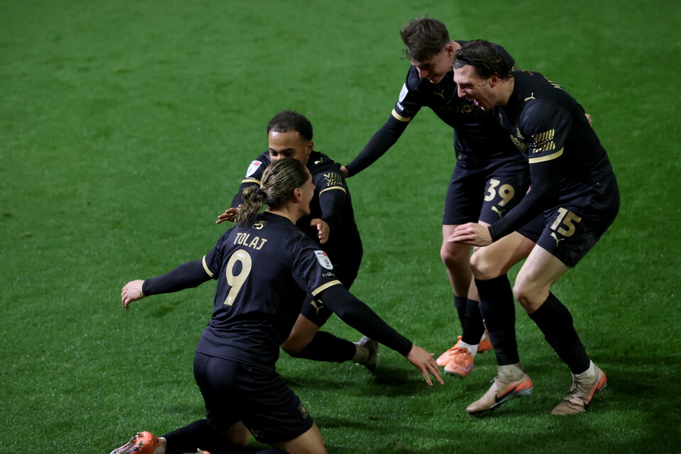 Vertu Trophy Gallery | Leyton Orient (A)