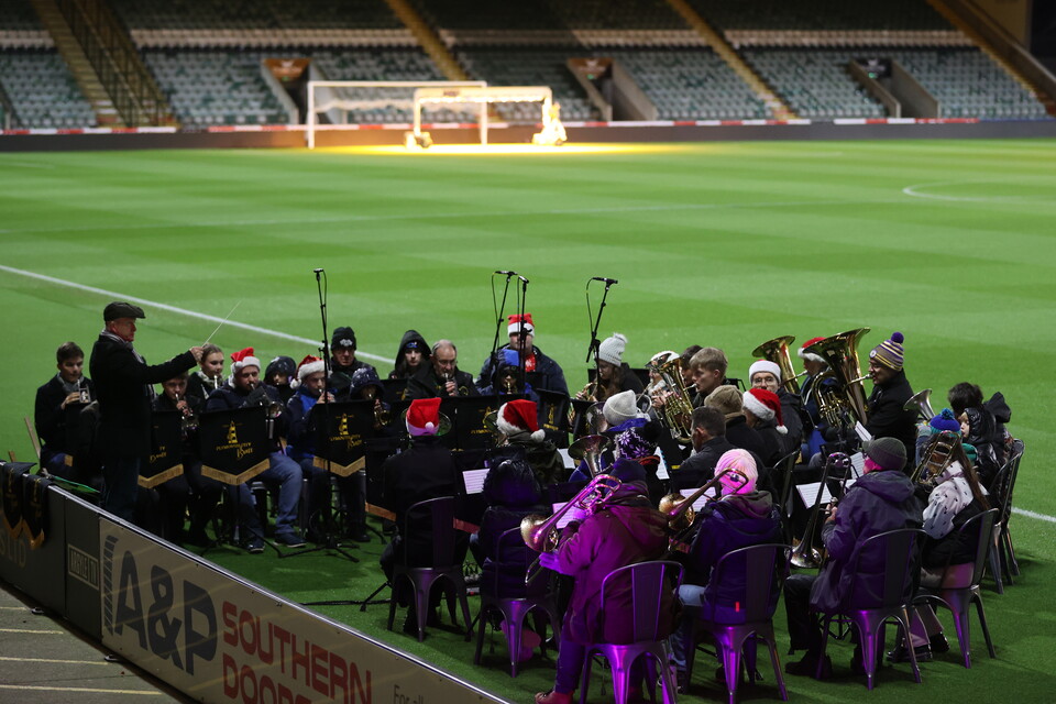 Gallery | Christmas Carols