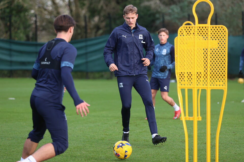 Training Gallery | Pre Doncaster Rovers (A)