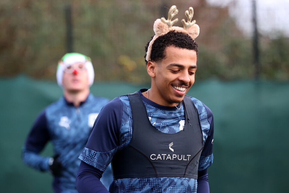 Training Gallery | Pre Reading (H)