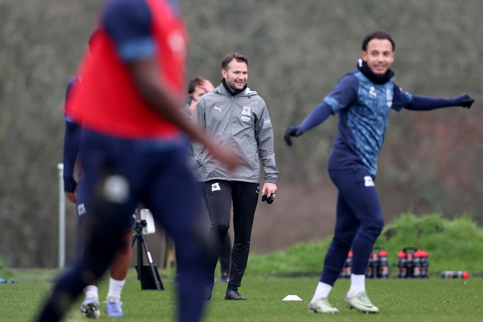 Training Gallery | Pre Reading (H)