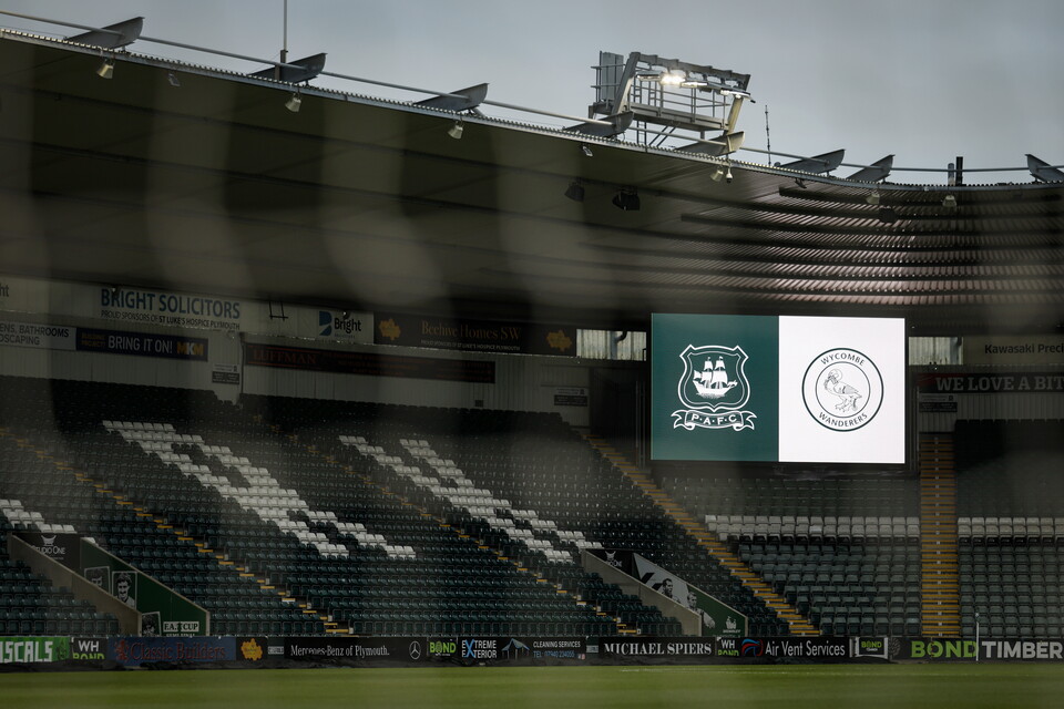 Match Gallery | Wycombe Wanderers (H)