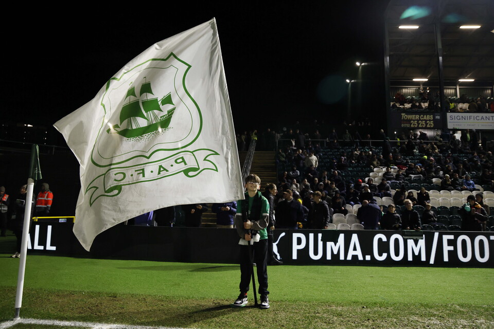 Fan Gallery | Wycombe Wanderers (H)