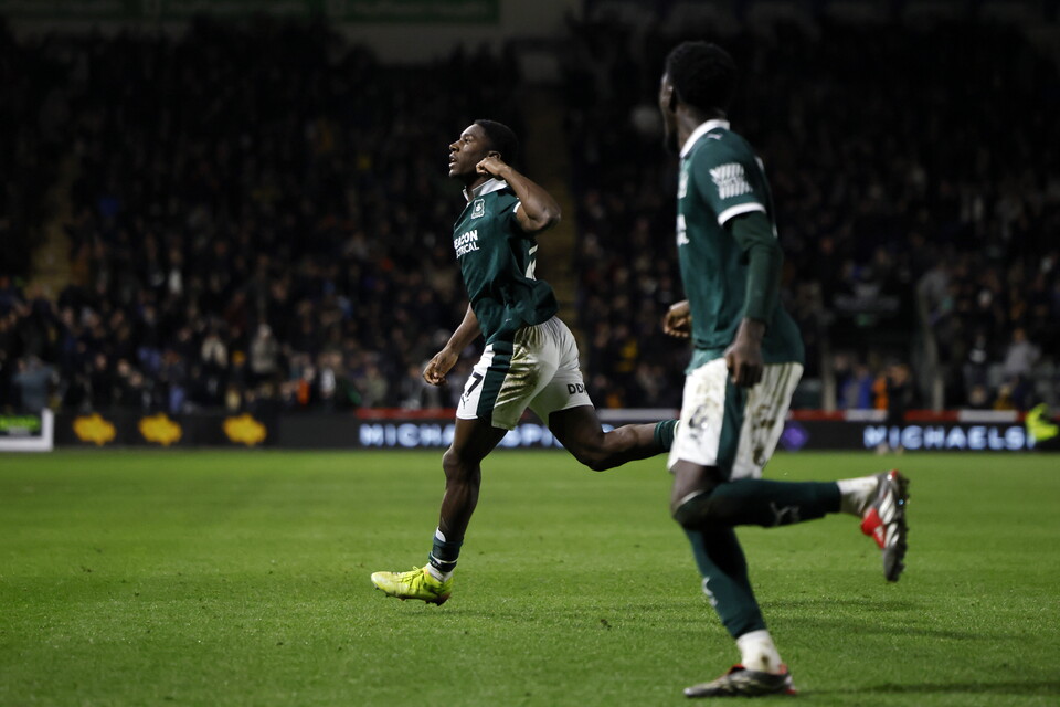Match Gallery | Wycombe Wanderers (H)