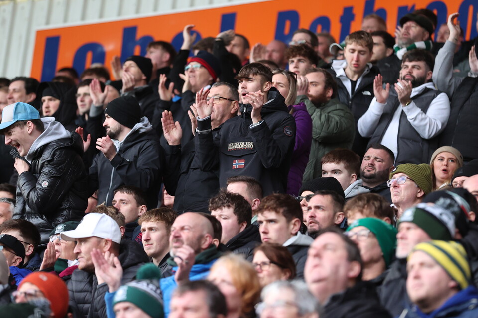 Fan Gallery | Luton Town (H)