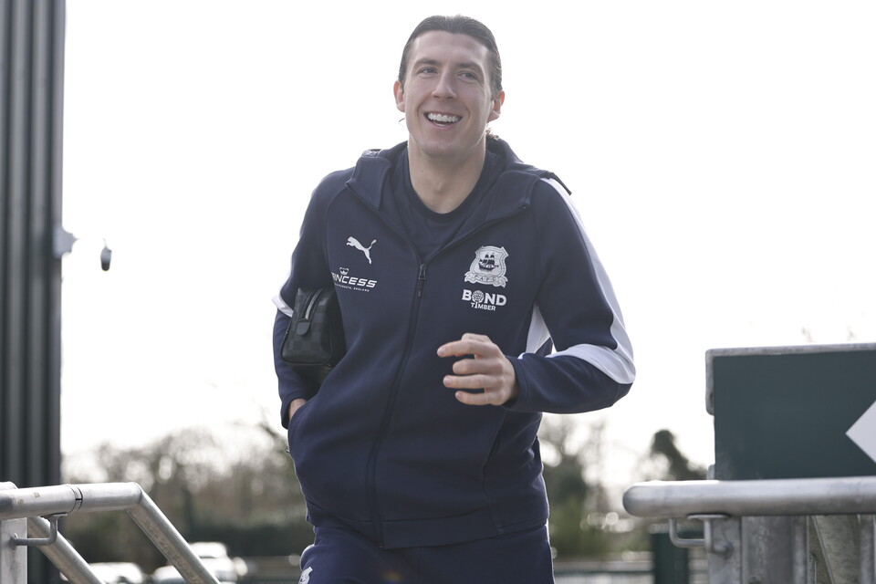 Match Gallery | Lincoln City (H)