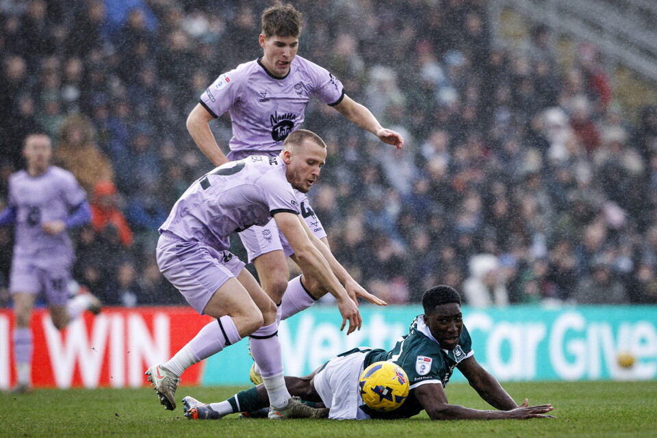 Match Gallery | Lincoln City (H)