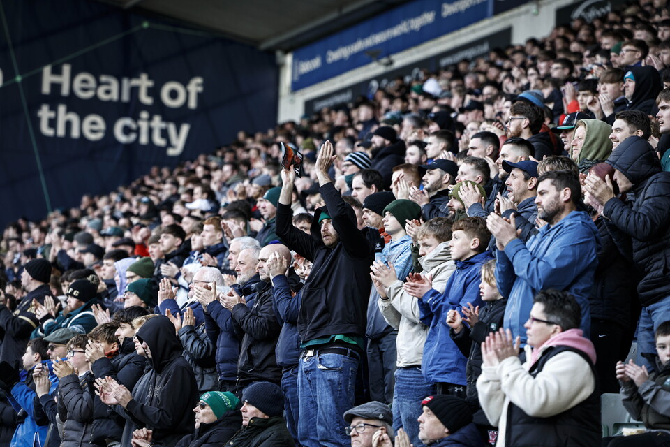 Match Gallery | Lincoln City (H)