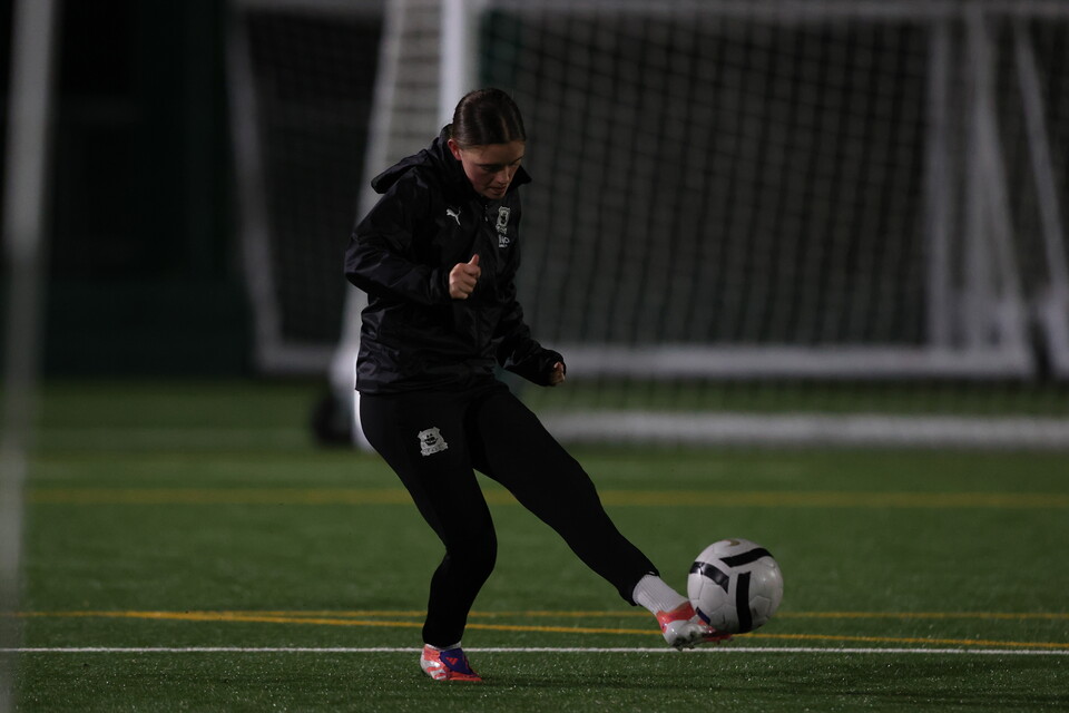 Women's Training Gallery | Pre Exeter City (H)