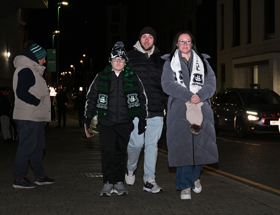 Fan Gallery | Leyton Orient (A)