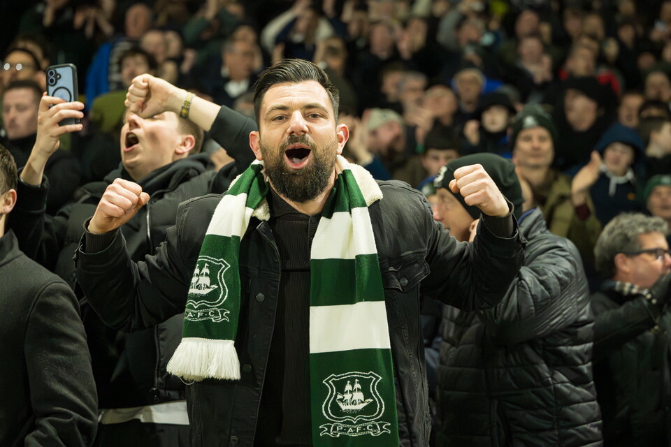 Fan Gallery | Leyton Orient (A)