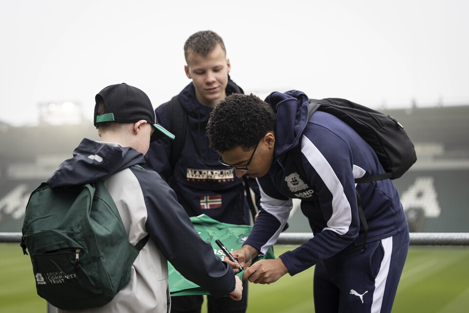 Match Gallery | Cardiff City (H)