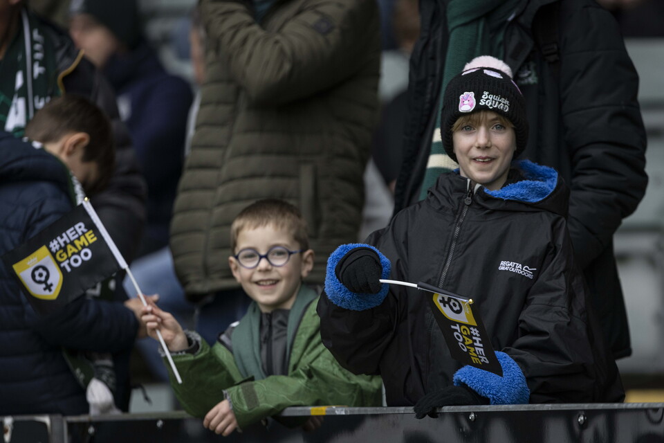 Fan Gallery | Doncaster Rovers (H)