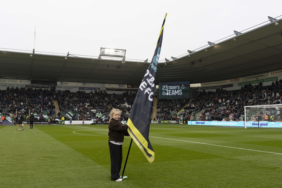 Fan Gallery | Doncaster Rovers (H)