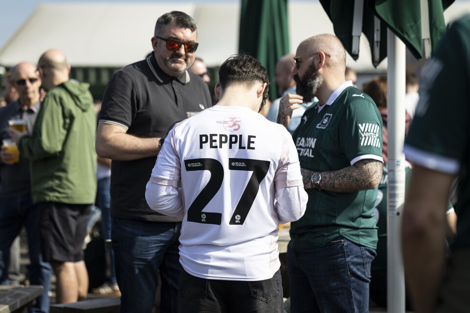 Fan Gallery | Huddersfield Town (H)