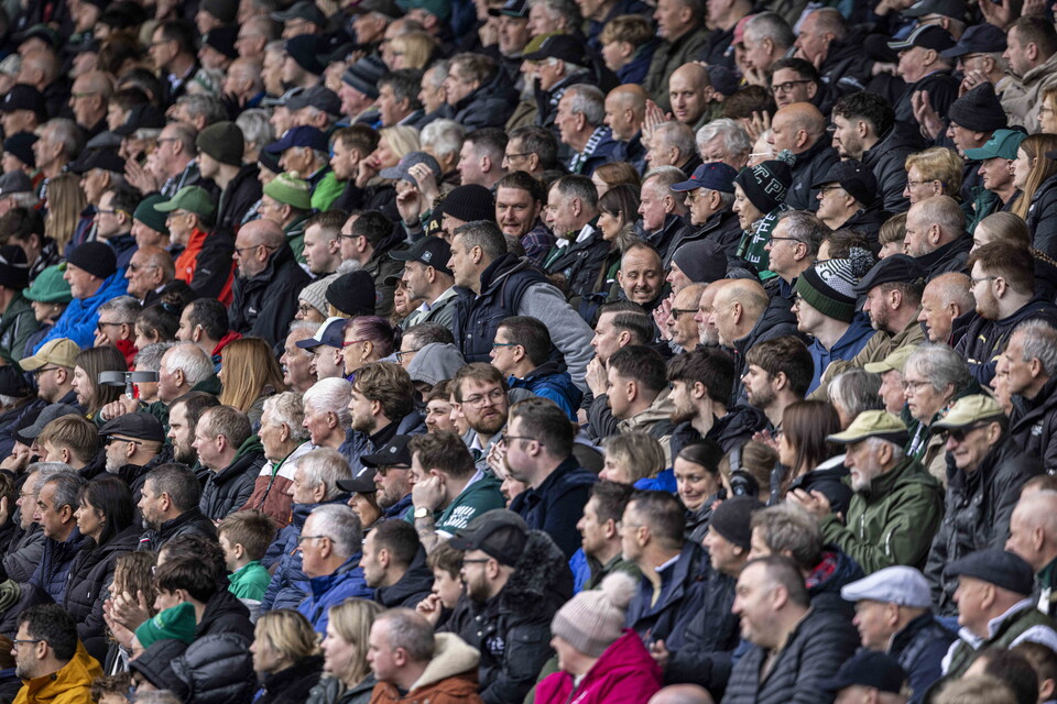 Fan Gallery | Bolton Wanderers (H)