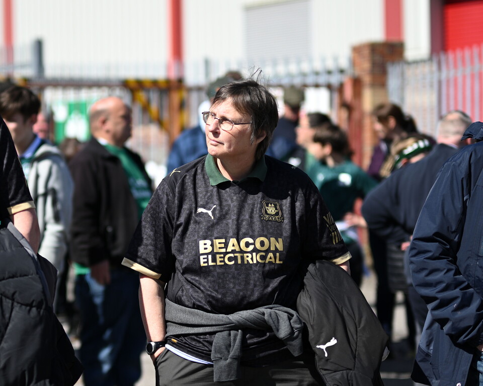 Fan Gallery | Barnsley (A)