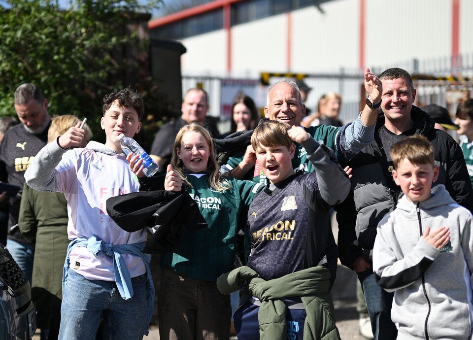 Fan Gallery | Barnsley (A)