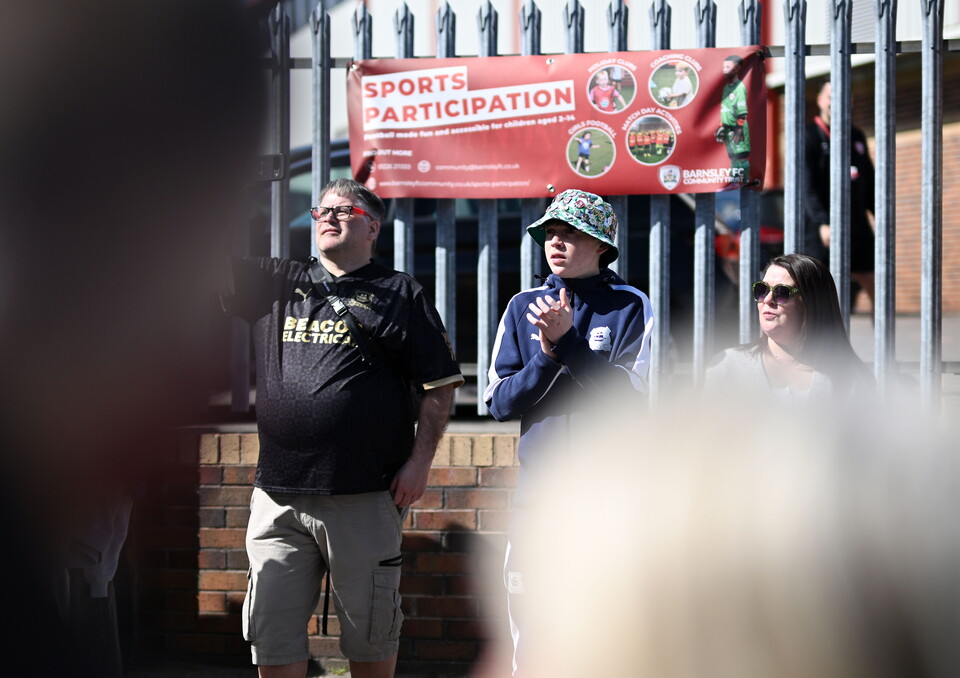 Fan Gallery | Barnsley (A)