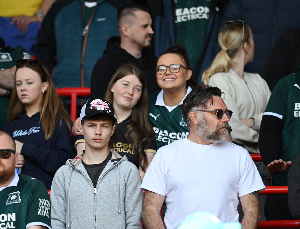 Fan Gallery | Barnsley (A)