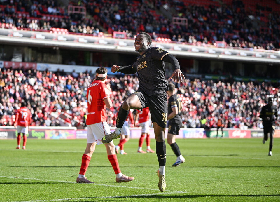 Match Gallery | Barnsley (A)