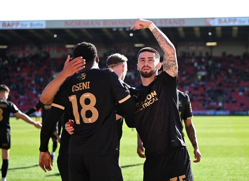 Match Gallery | Barnsley (A)