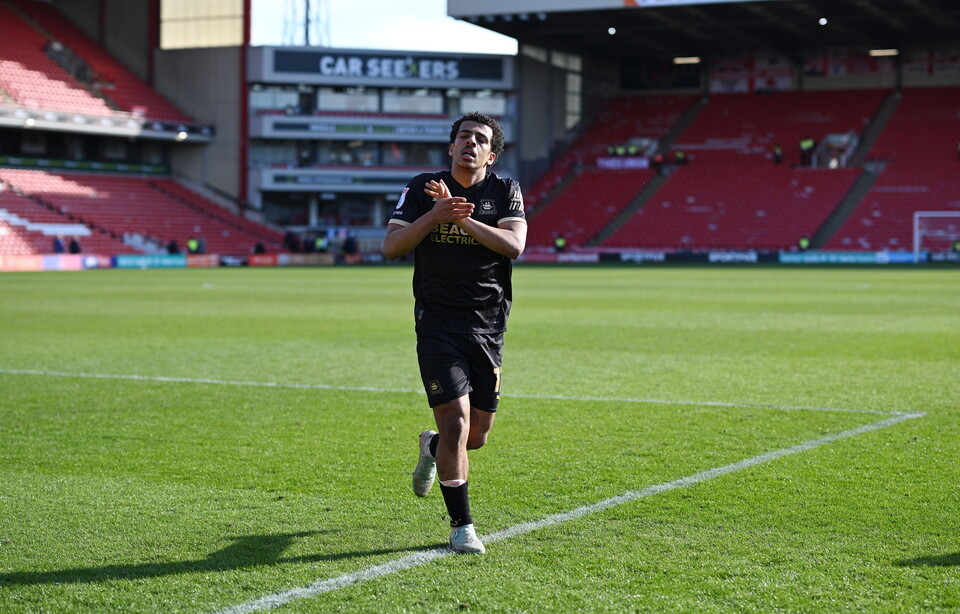 Match Gallery | Barnsley (A)