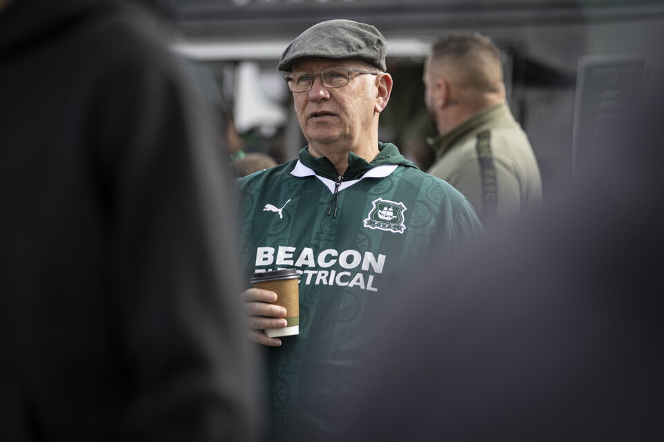 Fan Gallery | Exeter City (H)