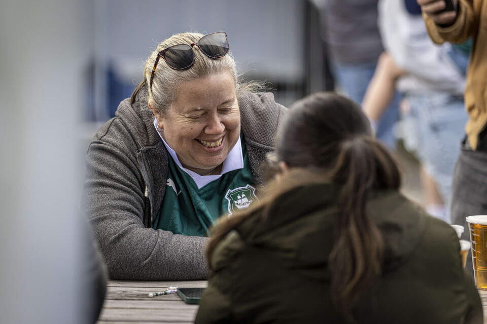 Fan Gallery | Exeter City (H)
