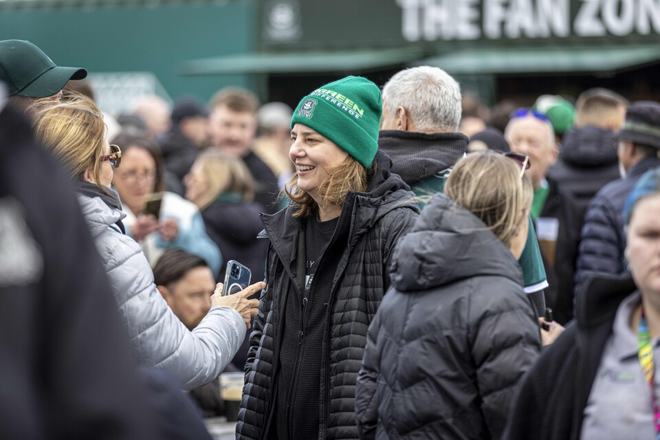 Fan Gallery | Exeter City (H)