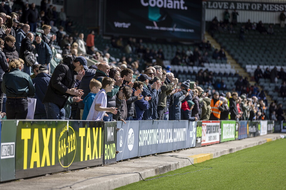 Fan Gallery | Exeter City (H)