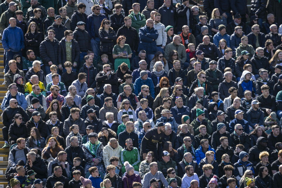 Fan Gallery | Exeter City (H)