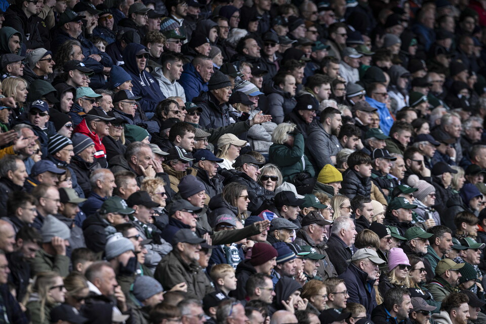 Fan Gallery | Exeter City (H)