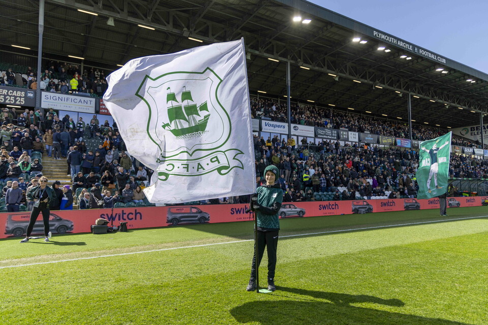 Fan Gallery | Exeter City (H)