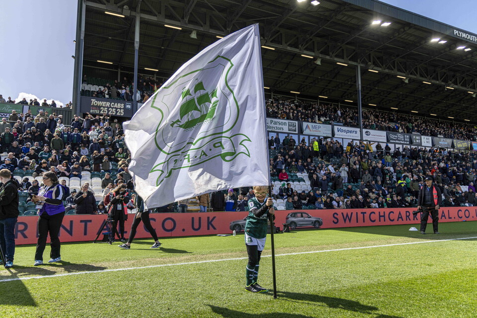 Fan Gallery | Exeter City (H)