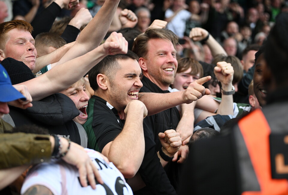 Fan Gallery | AFC Wimbledon (A)