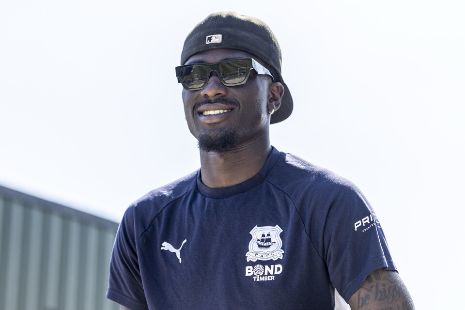 Match Gallery | Port Vale (H)