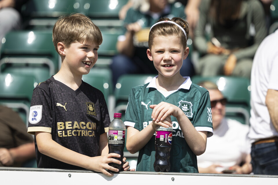 Match Gallery | Port Vale (H)