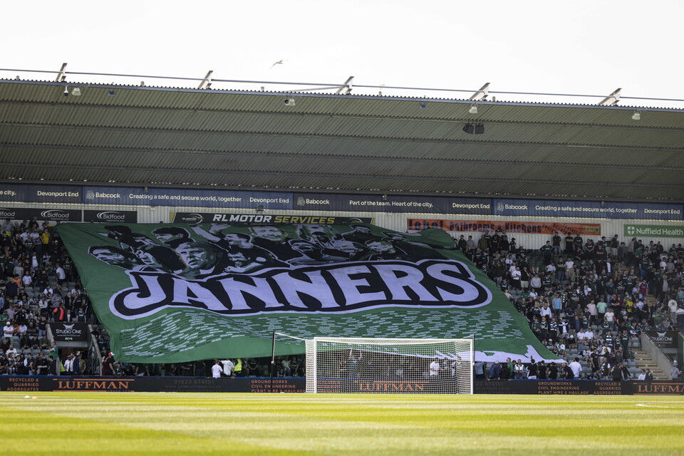 Fan Gallery | Port Vale (H)