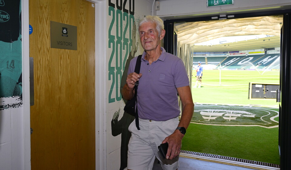 Gallery | Forever Green v Team Harvey