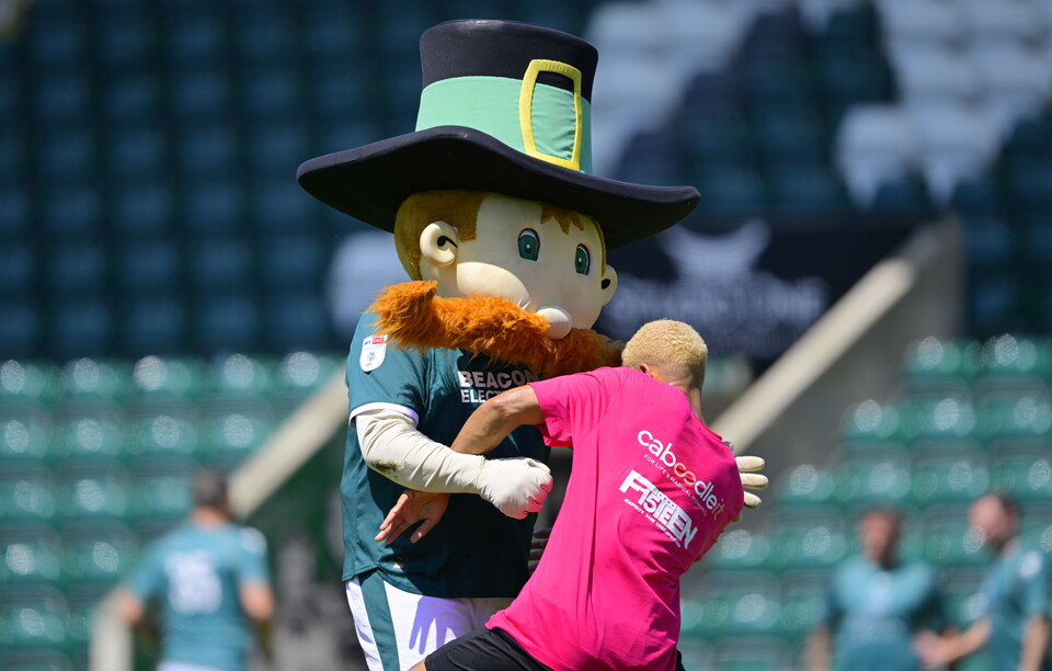 Gallery | Forever Green v Team Harvey