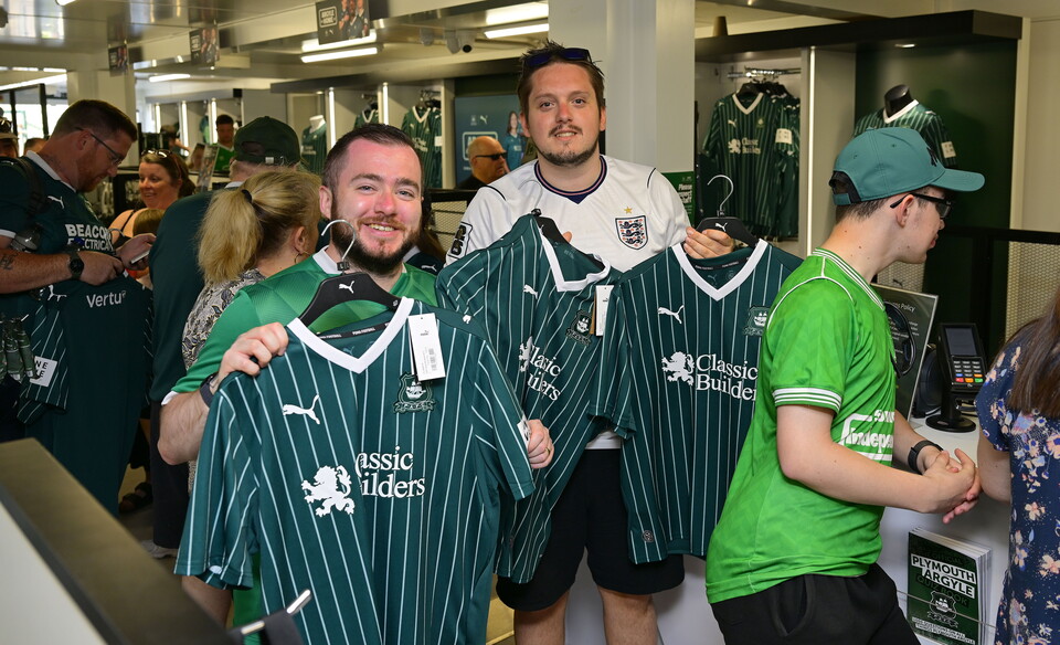 Gallery | Forever Green v Team Harvey