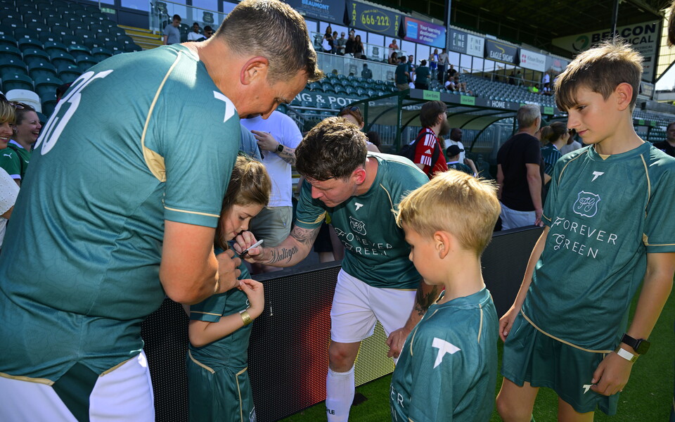 Gallery | Forever Green v Team Harvey