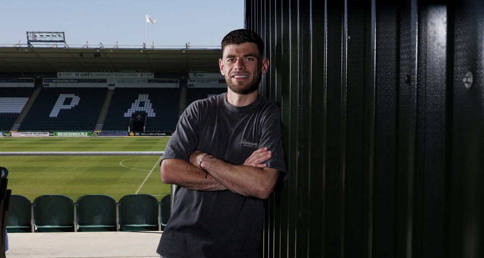 Gallery | Joe Edwards re-signs