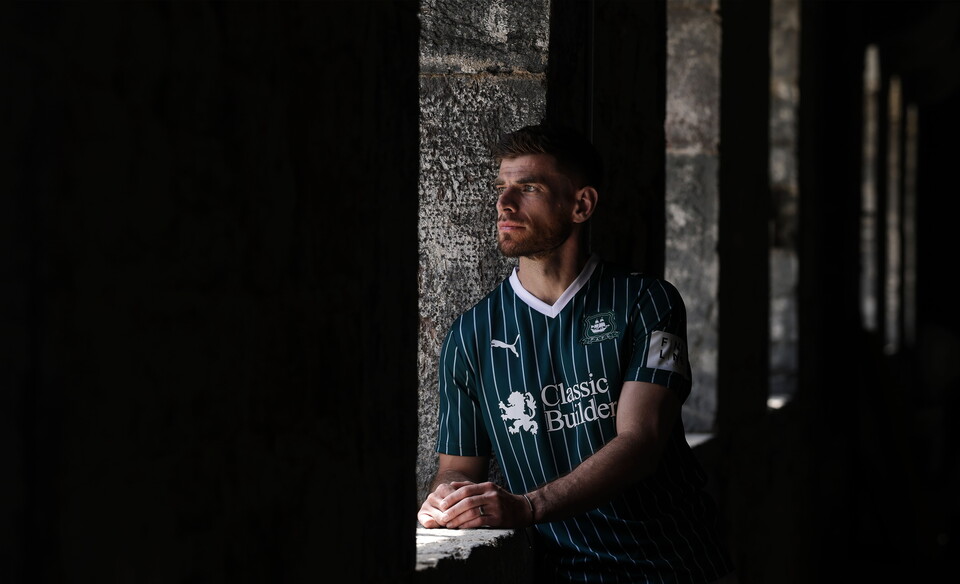 Gallery | Joe Edwards re-signs