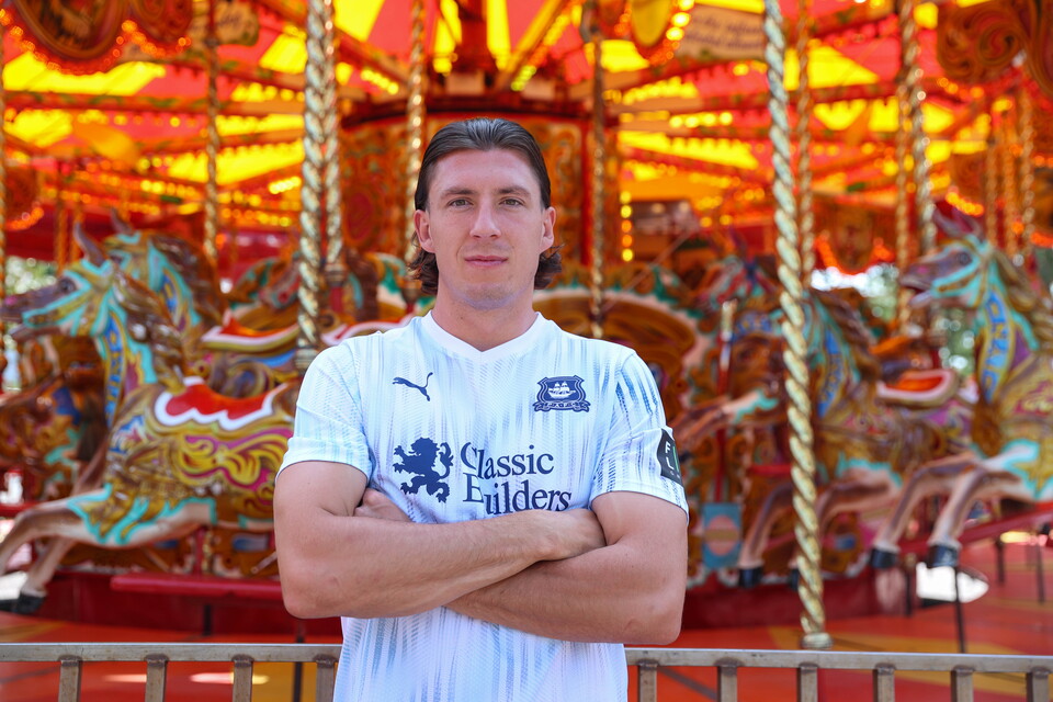 Gallery | Alex Mitchell signs
