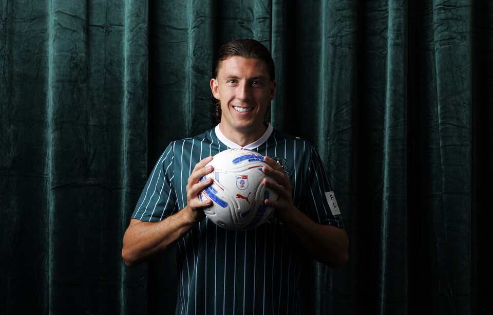 Gallery | Alex Mitchell signs