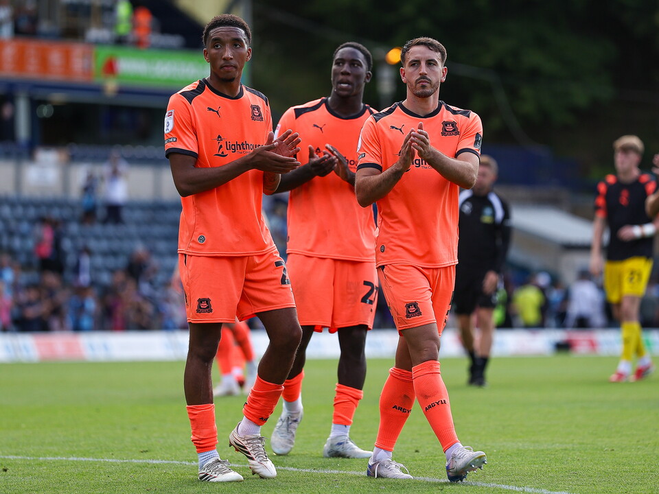 Match Gallery | Wycombe Wanderers (A)
