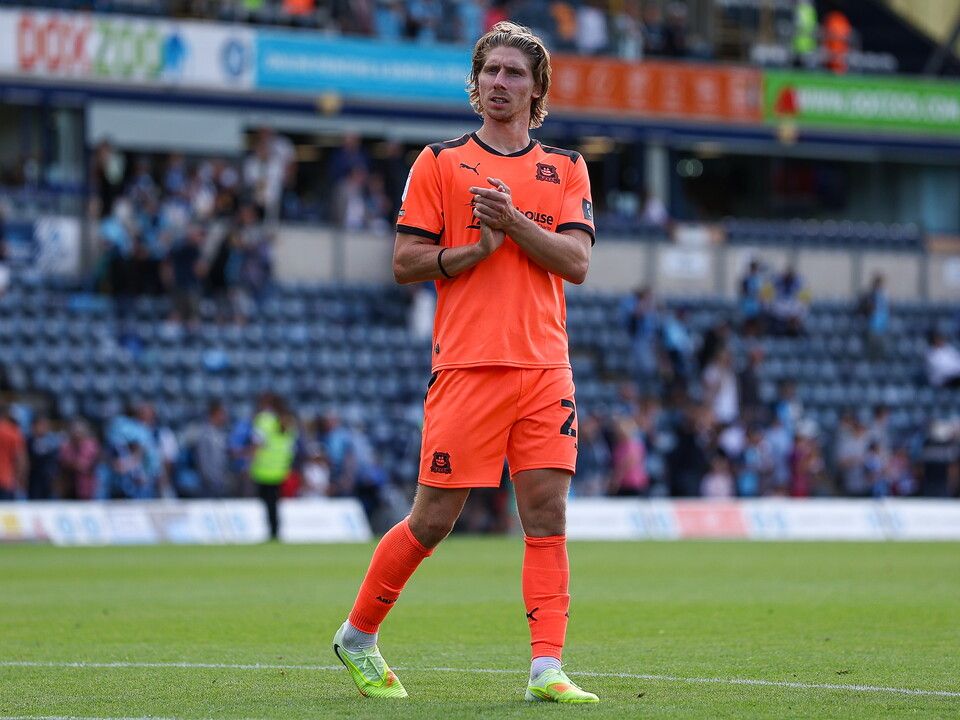 Match Gallery | Wycombe Wanderers (A)