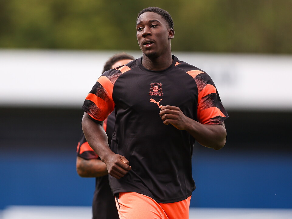 Match Gallery | Wycombe Wanderers (A)